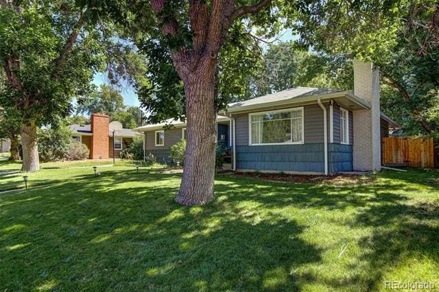 Building Photo - 3124 S Vine Ct