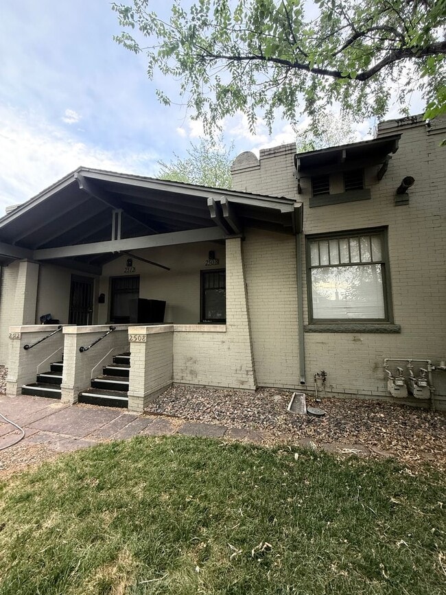 Photo - Gorgeously Classic 2 Bed/1 Bath in Whittier/City Park! AVAILABLE NOW! Apartment