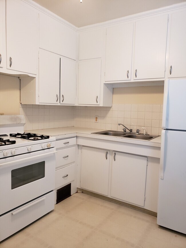 Foto del edificio - 2318 Central Ave