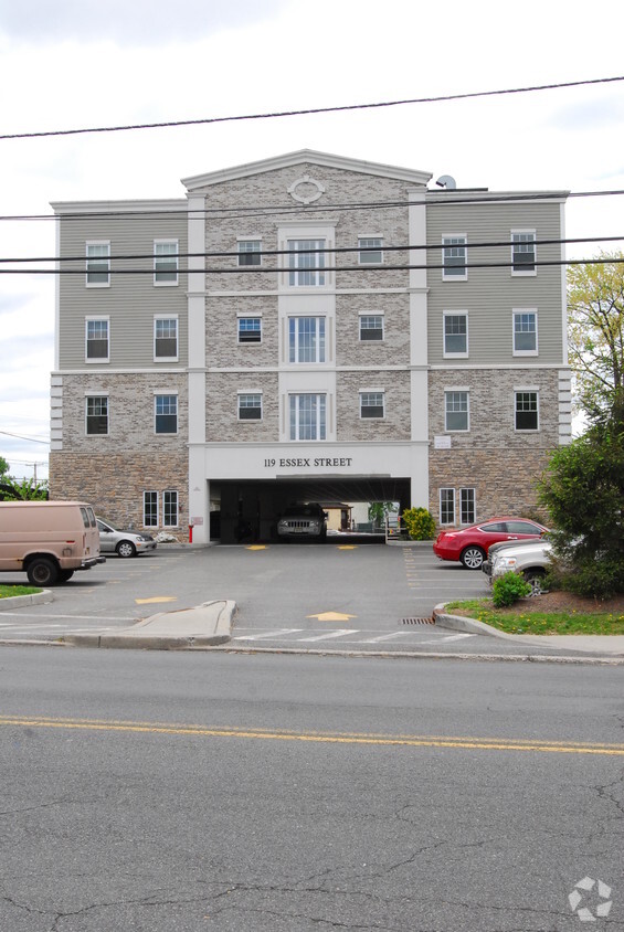 Building Photo - 119 Essex St