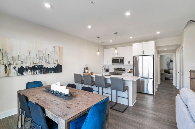 Kitchen and Dining - Creekside at Mainland