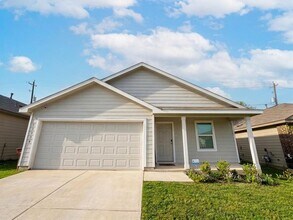 Building Photo - 13934 Reservoir Dr