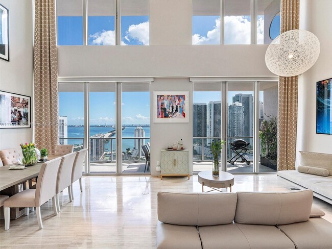 Foto del edificio - 3470 E Coast Ave