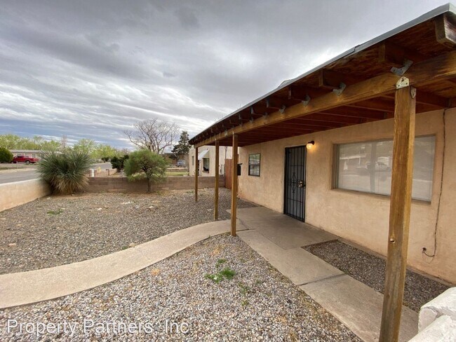 Foto del edificio - 3 br, 1 bath House - 505 Virginia St. NE