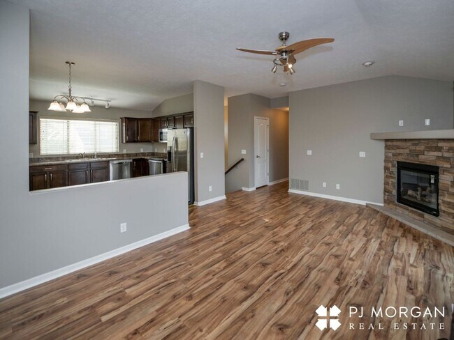 Foto del edificio - 8228 N 147th St