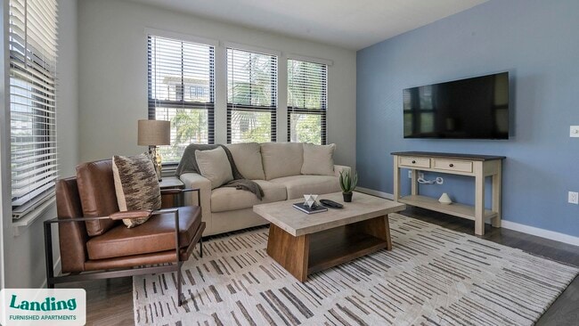 Building Photo - 6850 Foxtail Palm Wy