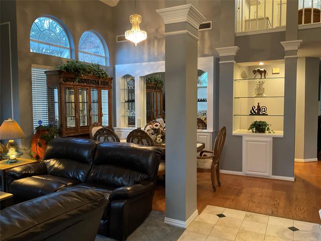 Foto del edificio - 2102 Hunter Pl Ln