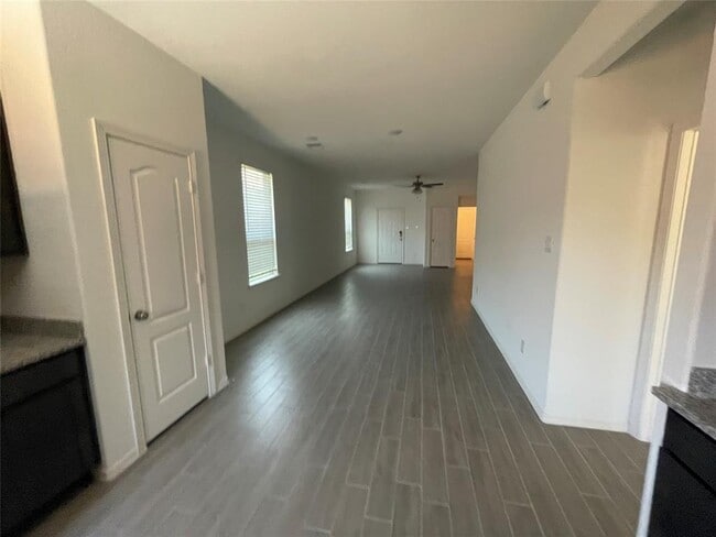 Building Photo - 25533 Northpark Palm Dr