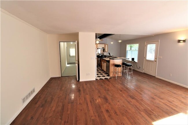 Foto del edificio - 979 Chestnut Oak Ct