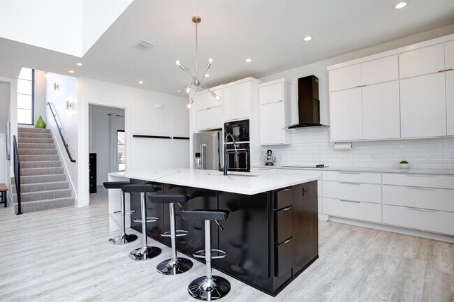 Foto del edificio - 1404 Knight Ave