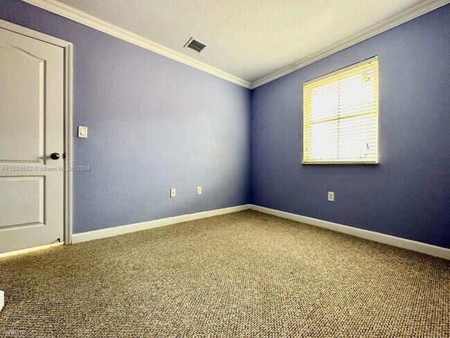 Foto del edificio - 3 br, 2.5 bath House - 4371 SW 160th Ave A...