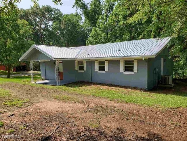 Building Photo - 3 br, 1.5 bath House - 260 Woodland Estates