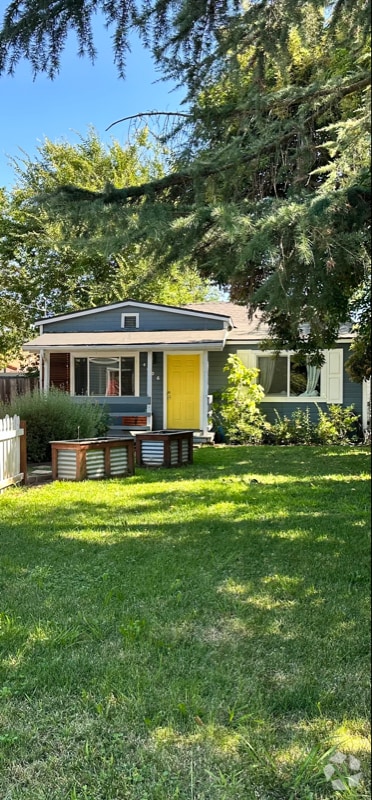 Building Photo - 4406 18th Ave