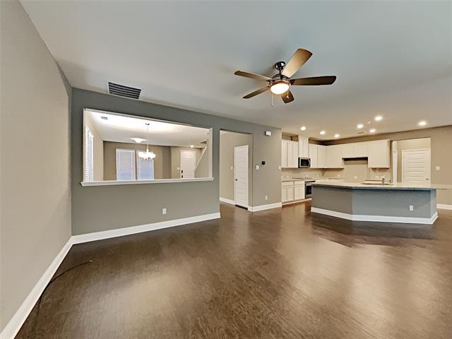 Foto del edificio - 8905 Bison Creek Dr