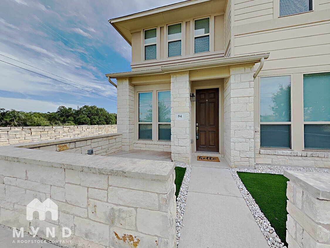 Foto principal - 13800 Lyndhurst St