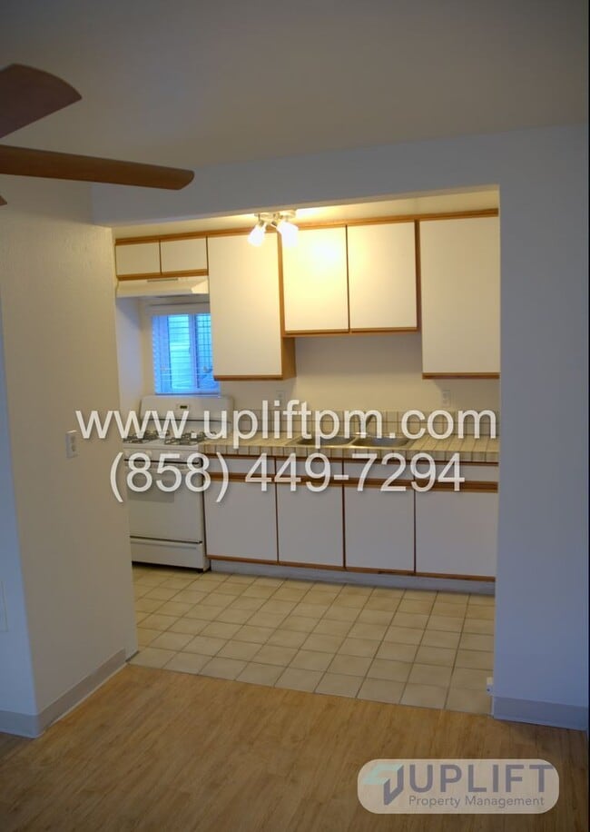 Building Photo - 3614 Ocean Front Walk