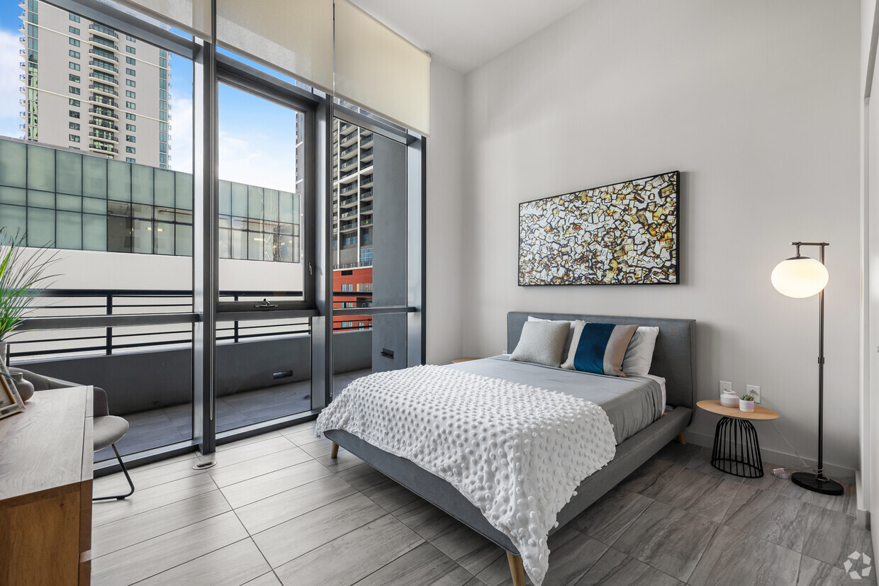 Caoba Downtown Miami Highrise Luxury Apartments View of City in Background  Stock Photo - Image of modern, architecture: 162140602