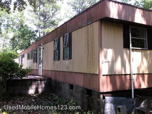 Foto del edificio - 1040 Pineland Ter