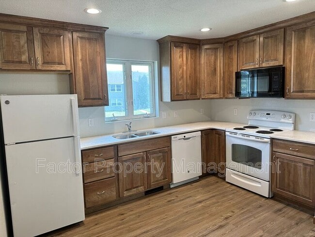 Photo - 154 Balcerzak Dr Townhome