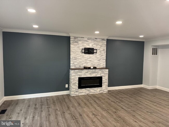 Foto del edificio - 813 Chesney Ln