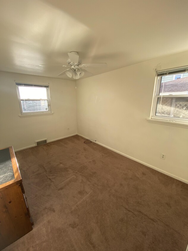 Foto principal - 702 Locust St