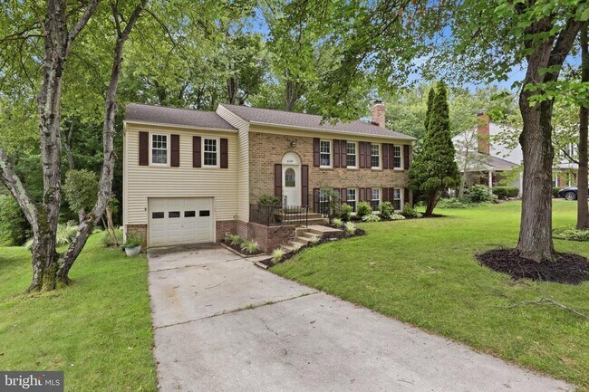 Building Photo - 8747 Arley Dr