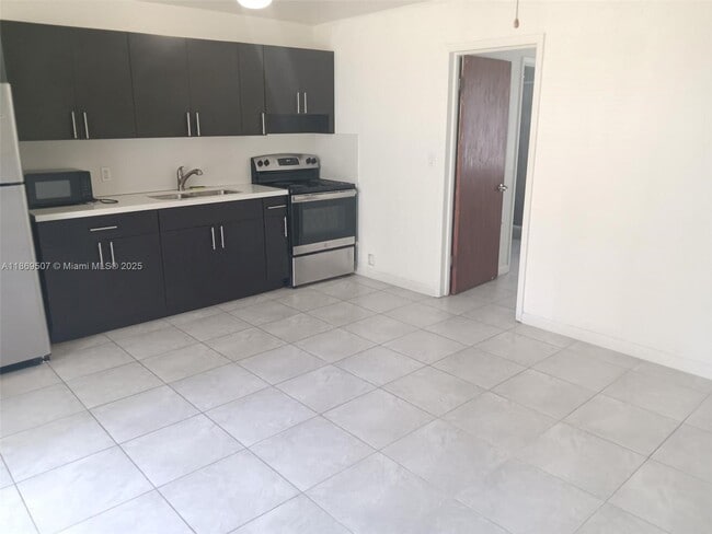 Foto del edificio - 2334 Grant St