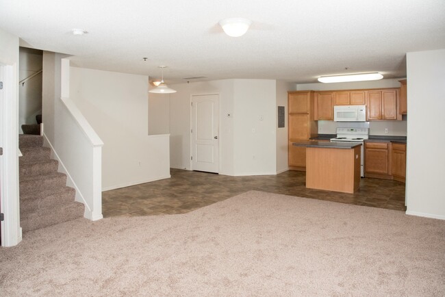 Building Photo - Wyngate Townhomes