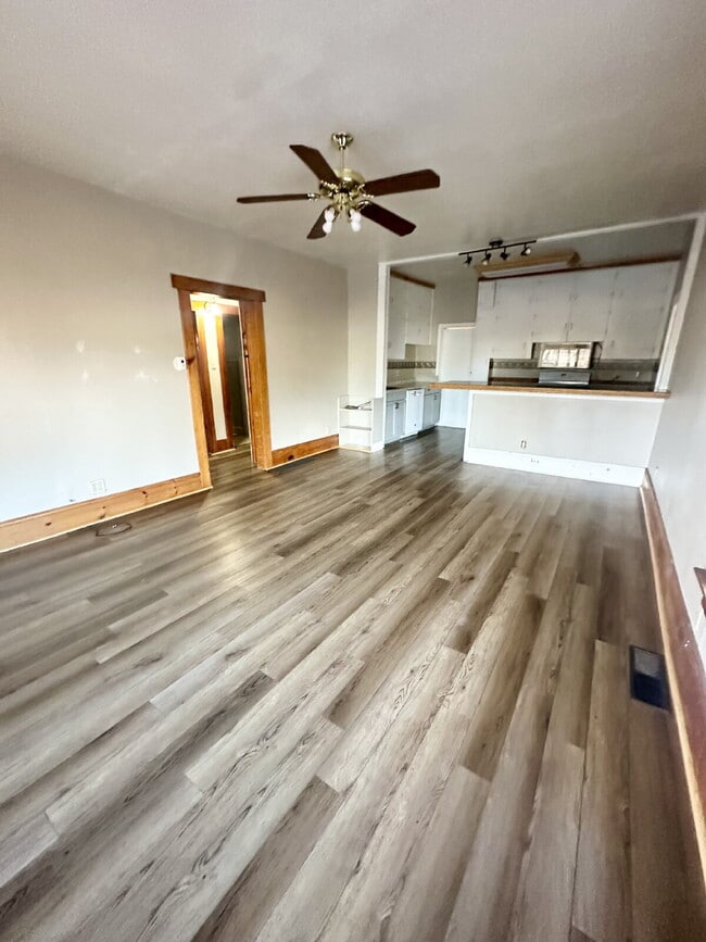 Building Photo - 2610 Snyder Ave