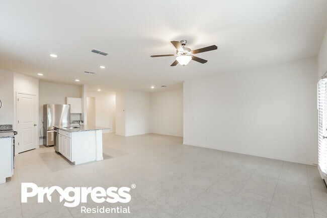 Foto del edificio - 35257 W San Capistrano Ave