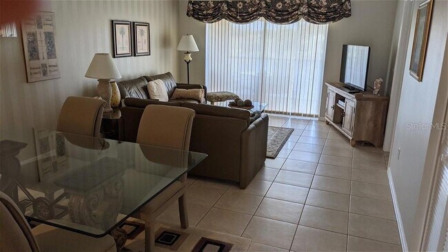 Building Photo - 9300 Clubside Cir