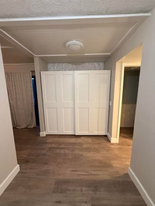 Foto del edificio - 1405 14th Ln