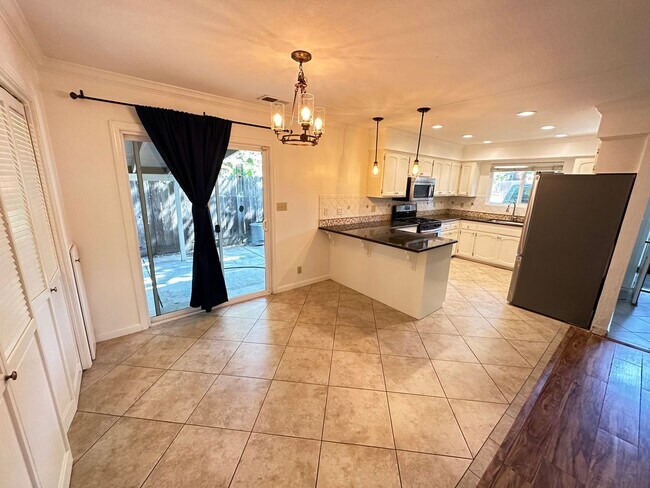 Foto del edificio - 1284 RUDGEAR RD DUPLEX