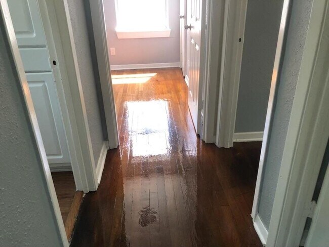 Foto del edificio - 4314 Tareyton Ln