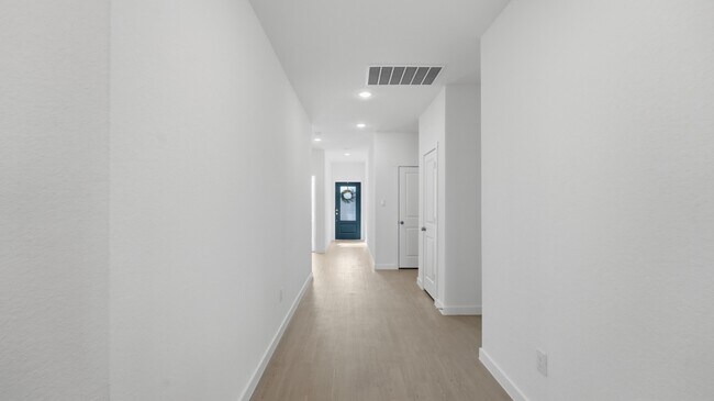 Building Photo - 2966 Cold Spring Dr