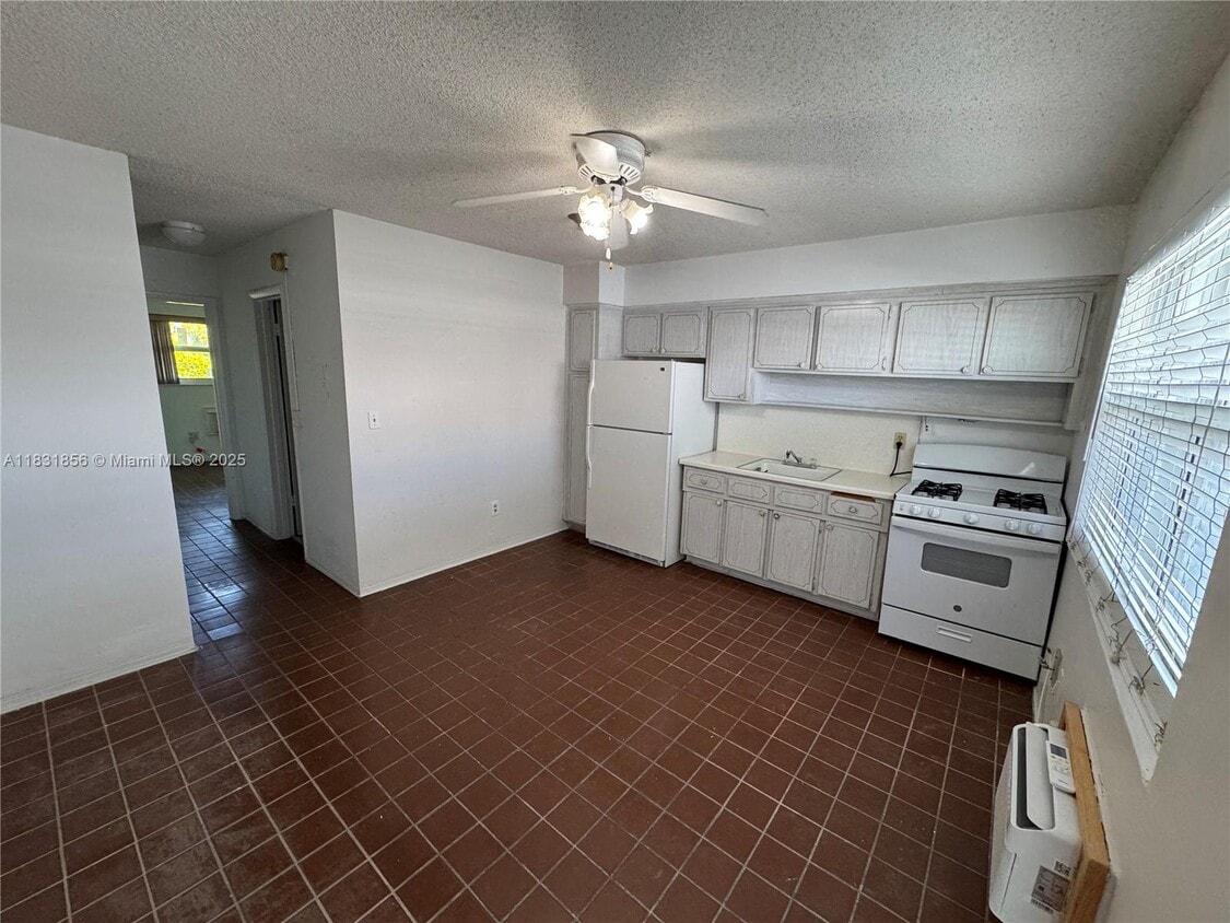 Foto principal - 524 Washington Ave