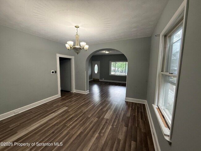 Foto del edificio - 617 Harrison Ave