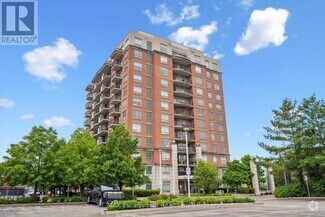 Building Photo - 2325-2325 Central Park Dr