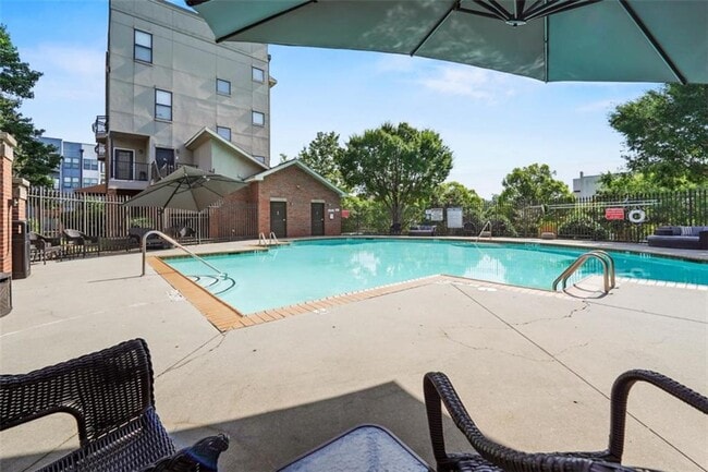 Foto del edificio - 898 Oak St SW
