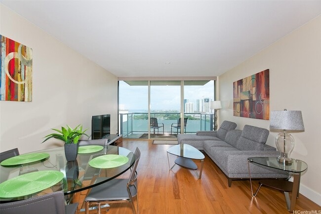 Photo - 1551 Ala Wai Blvd House