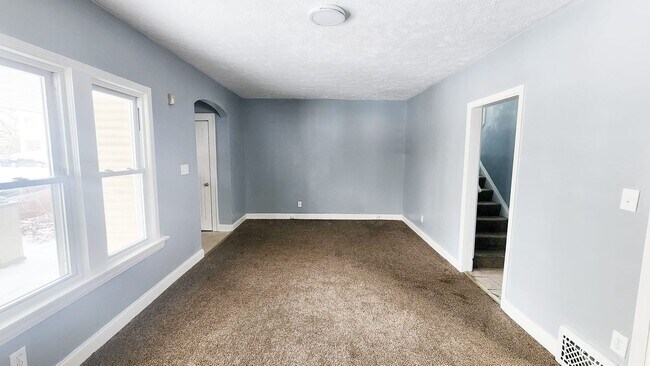 Foto del edificio - Rent ready!