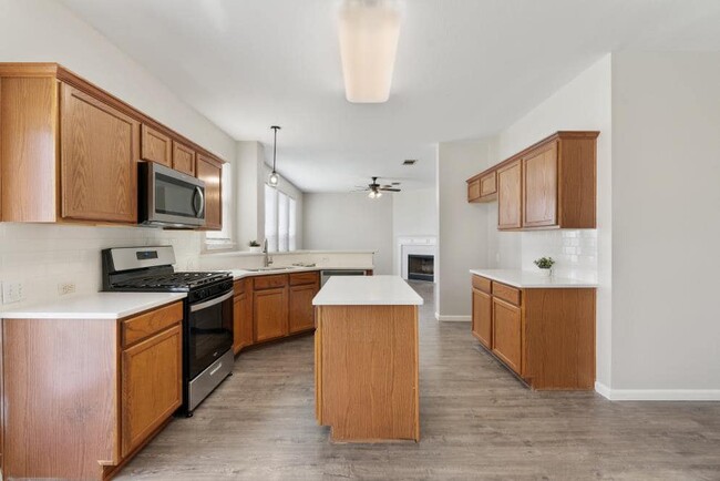Foto del edificio - 1601 Briar Hill Dr