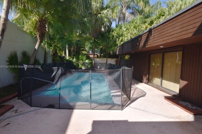Foto del edificio - 7828 SW 118th Ct