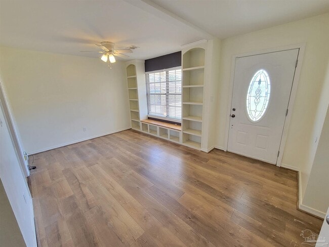 Foto del edificio - 1306 Pine Hill Cir