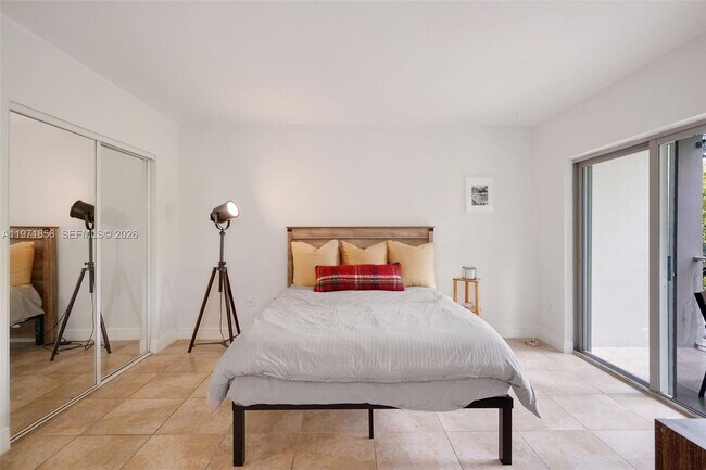 Foto del edificio - 1777 Venice Ln