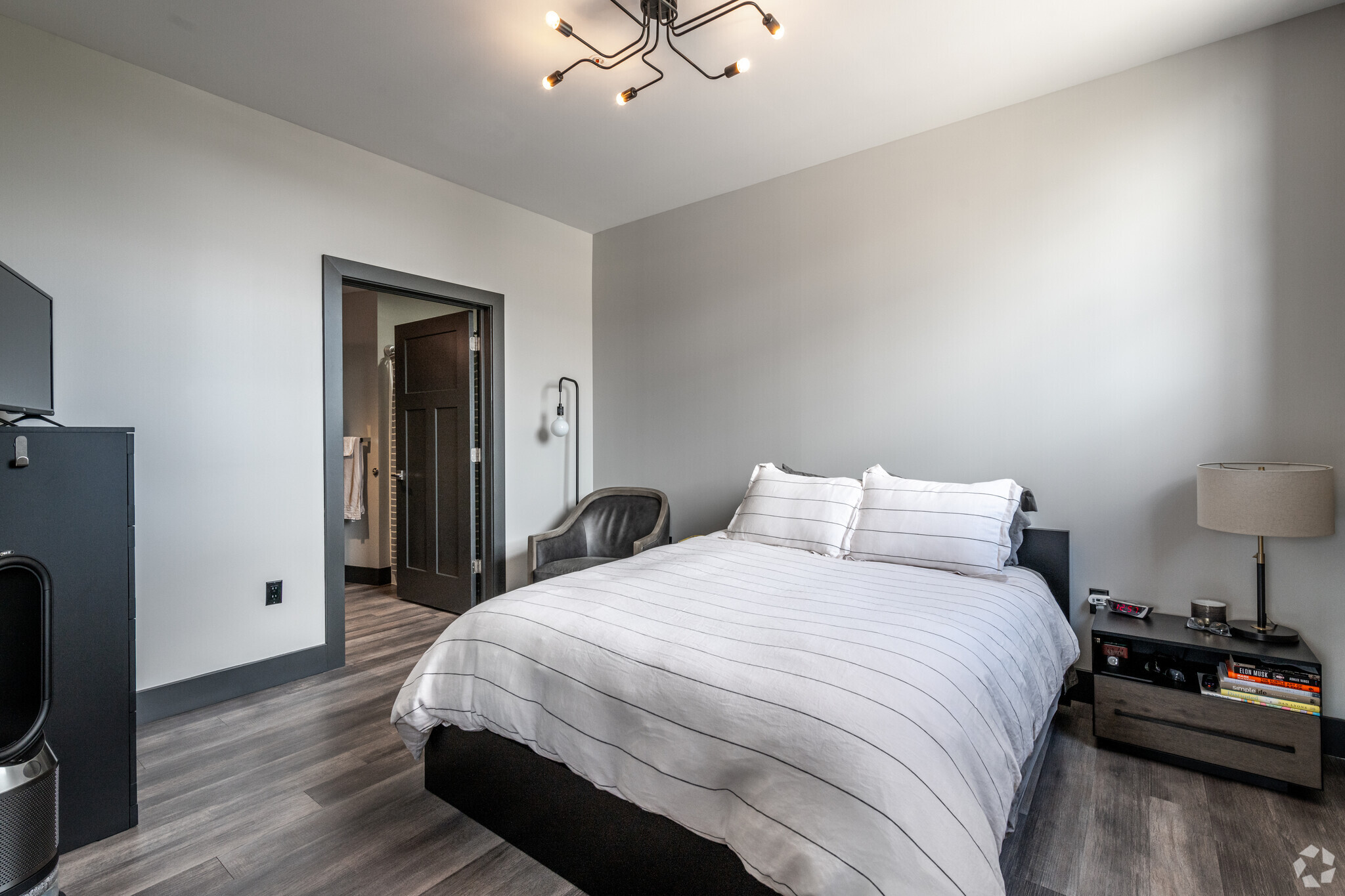 Canal Square Apartments – photo 3