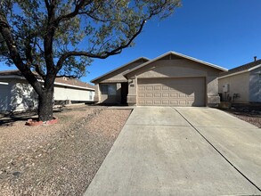 2409 S St Thomas Aquinas Dr