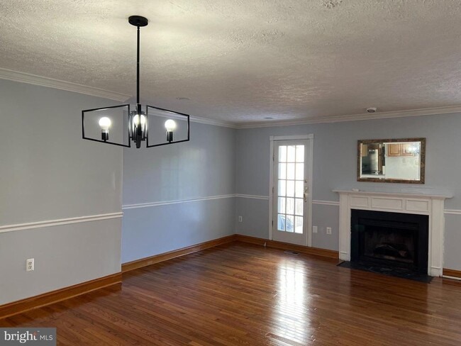 Building Photo - 19126 Cherry Bend Dr