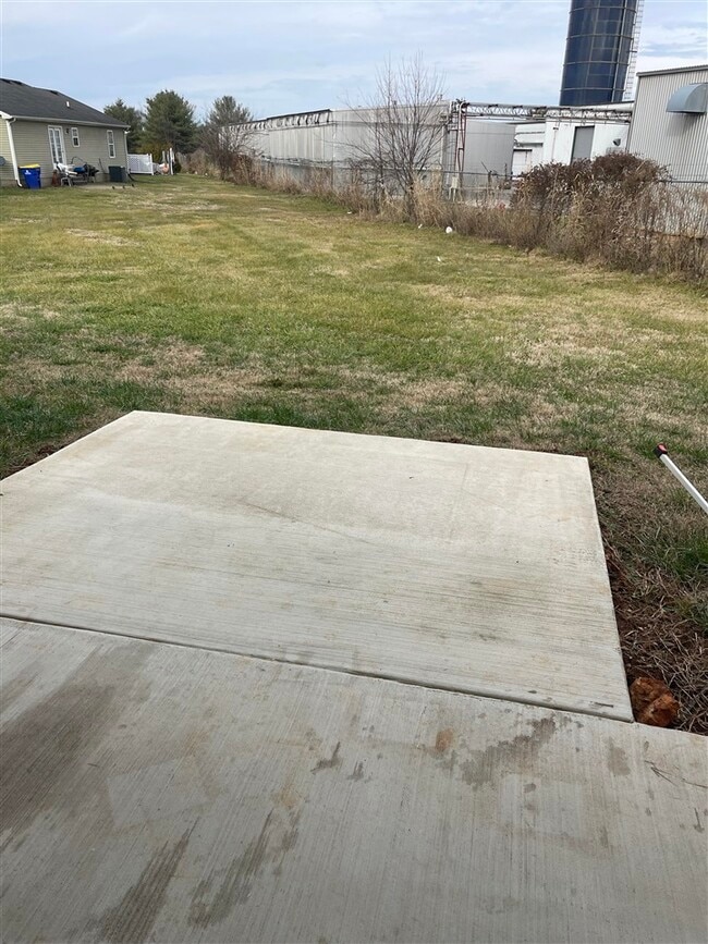 Building Photo - 515 Hilton Way