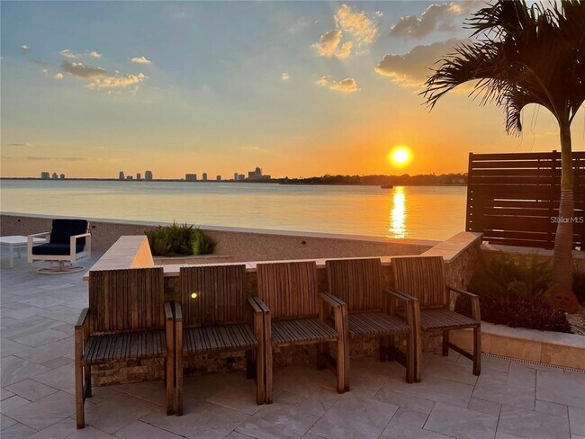 Building Photo - 2 Adalia Ave